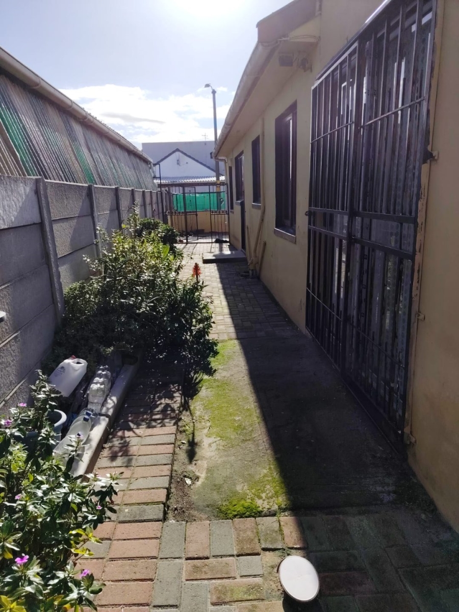 3 Bedroom Property for Sale in Stratford Green Western Cape